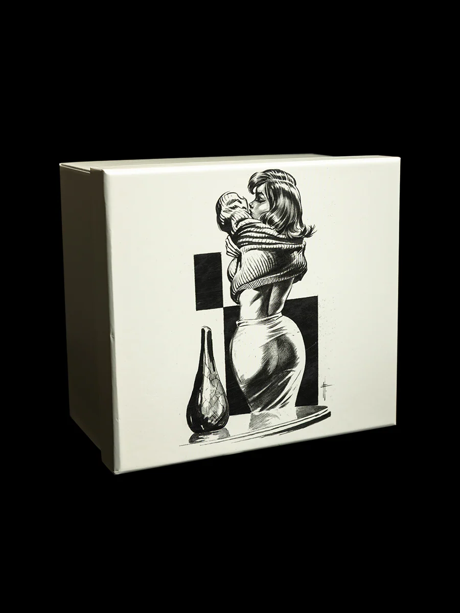 Frazetta Girls "Embrace" Bone China Mug - Image 3